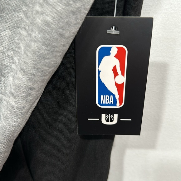 BNWT NBA Philadelphia 76ers Sixers Youth 1/4 Zipper Pullover Sweatshirt Sz 10/12 - Picture 9 of 10